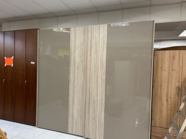 Armario 2 puertas correderas beige