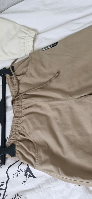 Chándal Reebok beige y blanco - Talla M