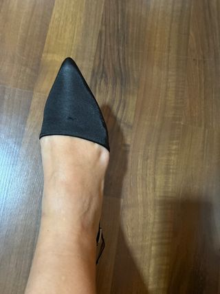 Zapatos fiesta raso negro tacón pequeño