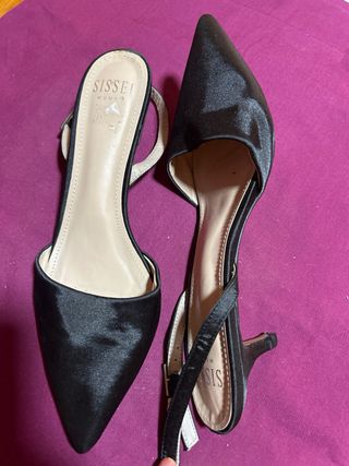 Zapatos fiesta raso negro tacón pequeño