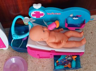 Nenuco: bebé, cons.médico, silla, armario,complem.