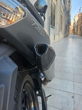 Escape Laser Yamaha T-Max