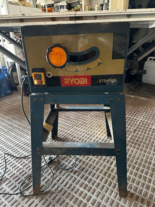 Sierra de mesa Ryobi ETS-1525