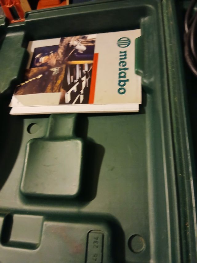 Sierras de calar Bosch GST 144 V y metaboo