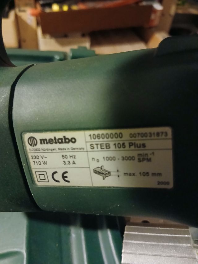 Sierras de calar Bosch GST 144 V y metaboo