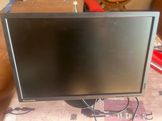 monitor lenovo thinkvision T23D-10 22,5 
pulgadas