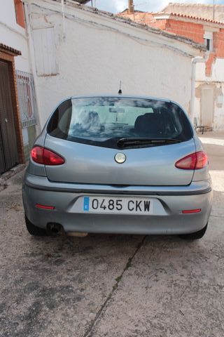Alfa Romeo 147 1.9 JTD 2006 – coche gasolina