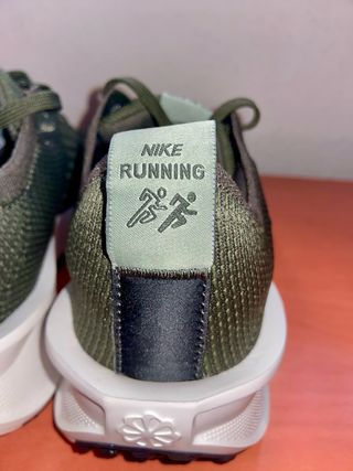Zapatillas Nike Interact Run - Verde Oliva