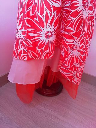 Vestido precioso de flores