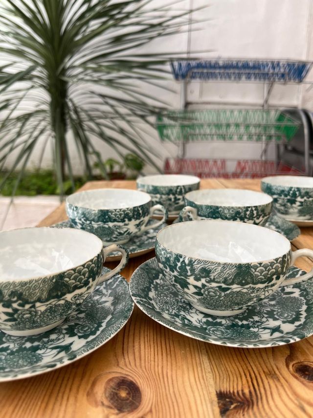 Juego café porcelana japonesa - 6 tazas y platos