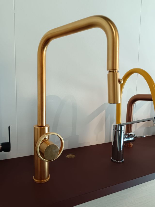 Grifo dorado HALO D VICARIO de Plados