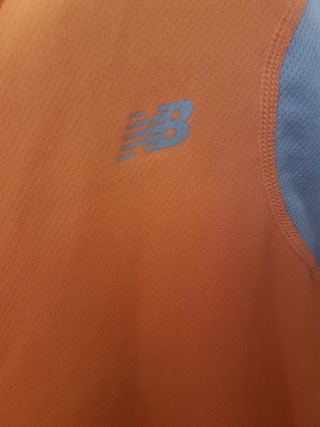 Camiseta New Balance running manga larga