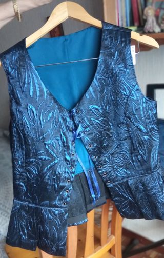 Chaleco azul tejidos varios