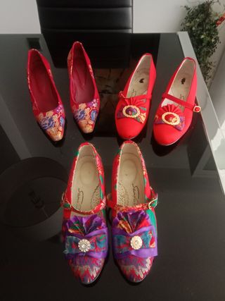 Zapatos fiesta Sanca rojos y morados