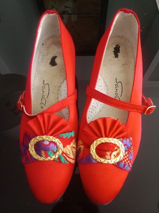 Zapatos fiesta Sanca rojos y morados