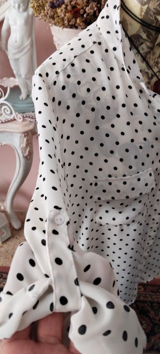 Blusa lunares vintage blanco-negro