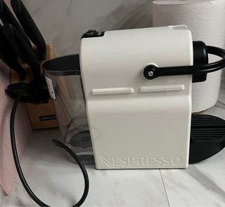 Cafetera Nespresso Krups Inissia Blanca