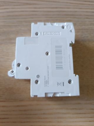 Interruptor Schneider MCB C10 2p