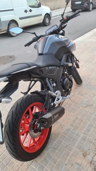 Yamaha MT-125 - Moto deportiva