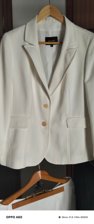 americanas y faldas - beige y blanco