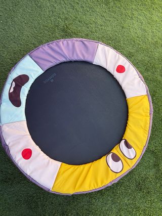 2 camas elásticas infantiles