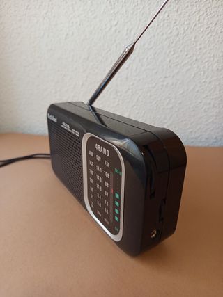 Radio Transistor Analogico 4 Bandas FM/MW/SW/TV 
