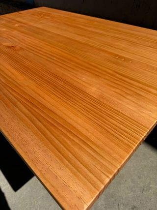 Mesa de pino natural