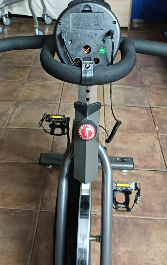 Bicicleta estática Fitfiu Modelo BEST 300