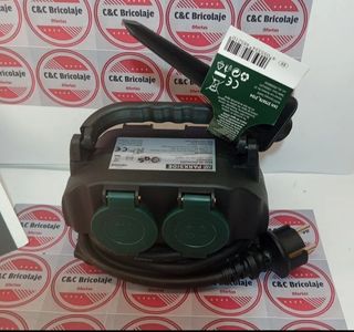 Regleta exterior Parkside 4 enchufes con tapas