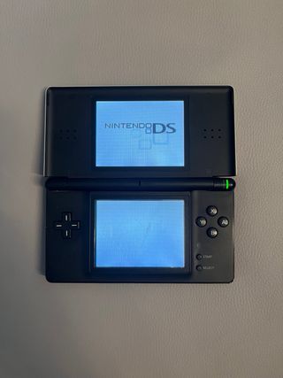 Nintendo DS Lite Silver + Guitar Hero