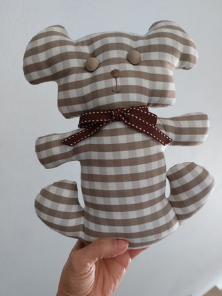 Cagnolino di stoffa a quadri