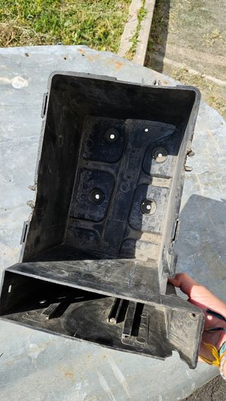 Peugeot 306 GTI Caja de Bateria