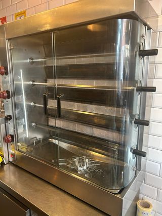 Asador pollos nuevo 4 espadas - Gas