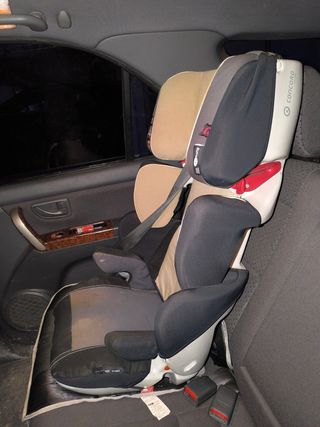 Silla coche Concord muy cuidada hasta 145cm