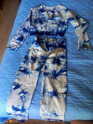 Conjunto leggings tie-dye azul y blanco