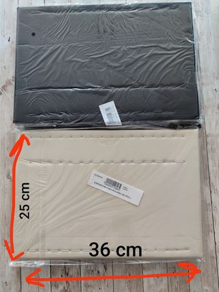 Dos Expositores pulseras