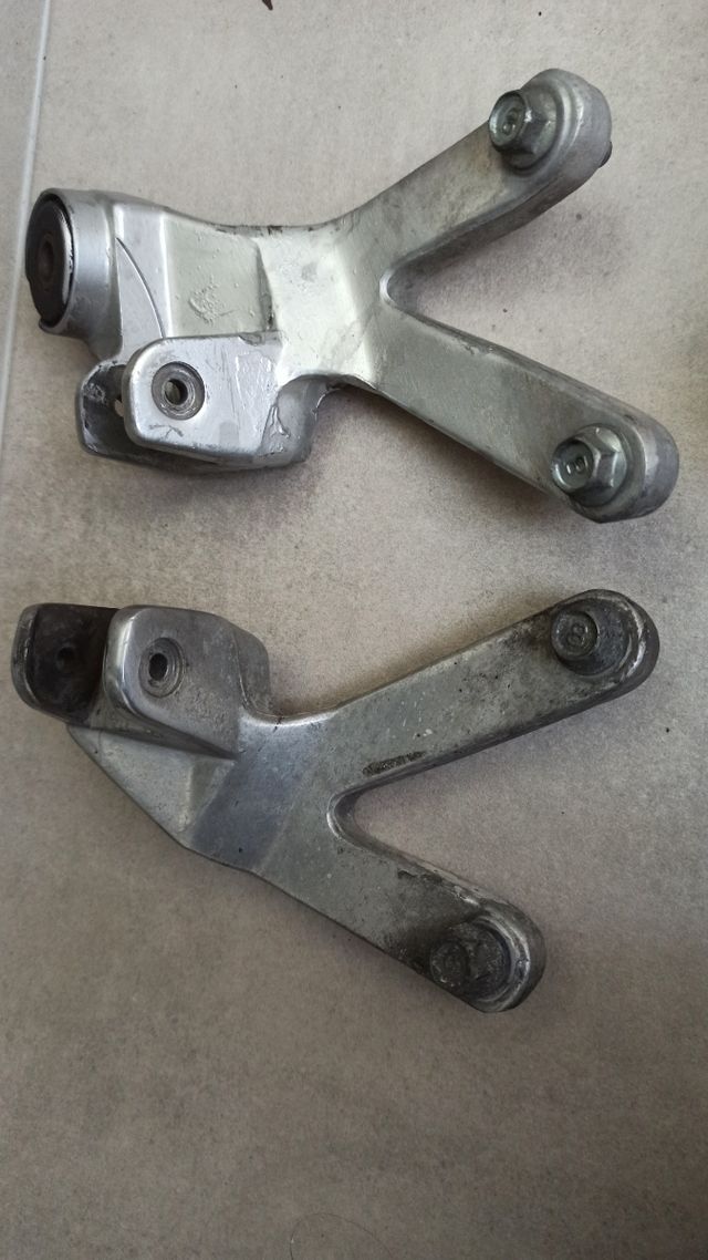 Soportes estriberas moto Frz 1000 exup