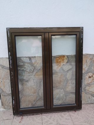 Ventana aluminio bronce climalit