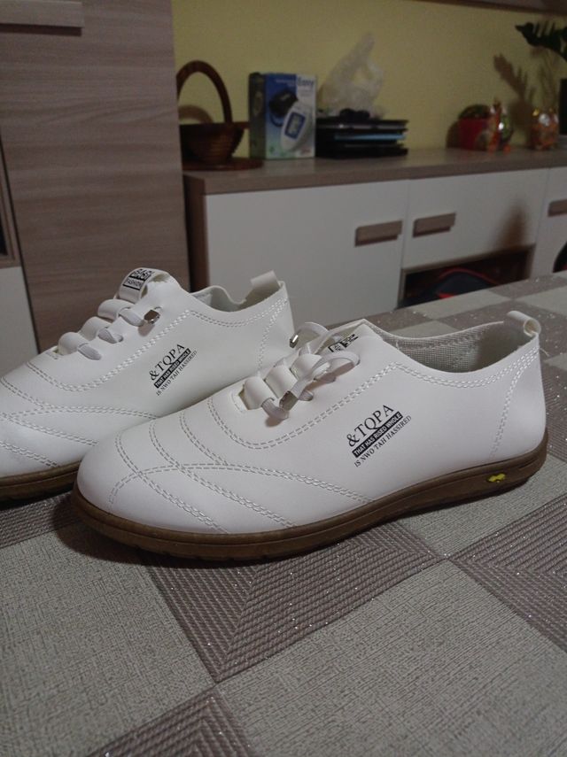 Scarpe sportive bianche - n.41
