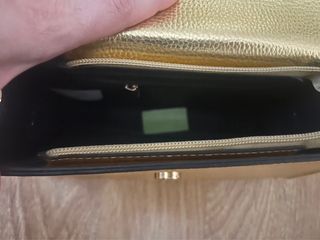 Bolso dorado metalizado