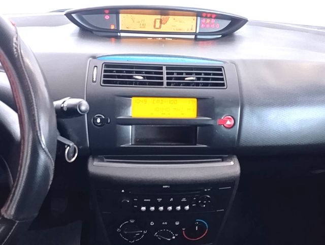 Citroen C4 1.4i / 90CV / 2009