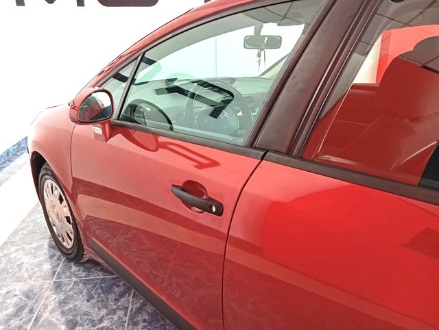 Citroen C4 1.4i / 90CV / 2009