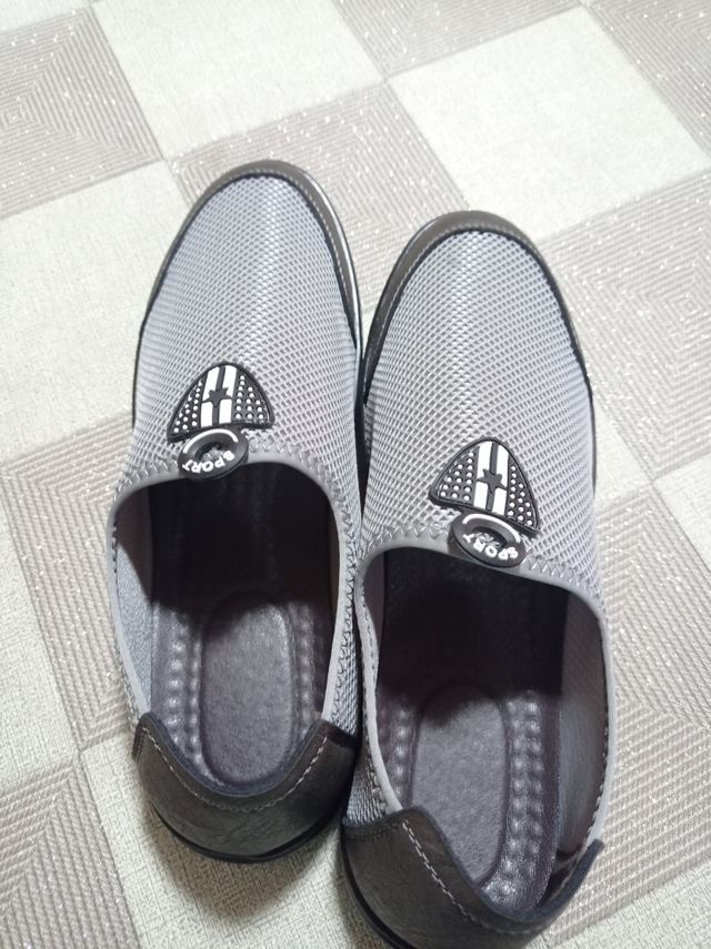 Scarpe sportive grigie n.41