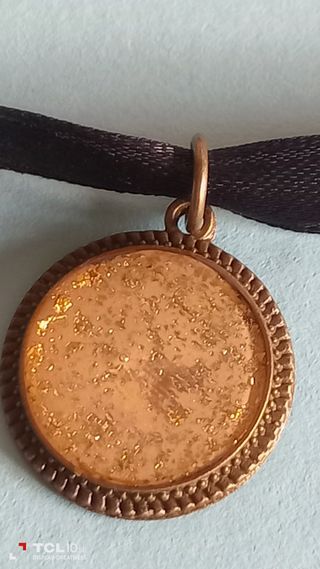 Gargantilla vintage dorada