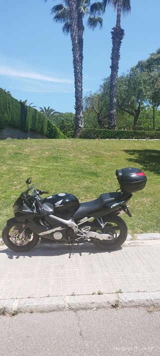 En venta Honda CBR 600 F año 2003
