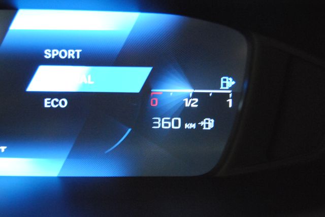 Peugeot 308 BlueHDI 130EAT8 ALLURE 2024