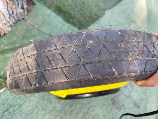 Rueda emergencia coche 105/70R14