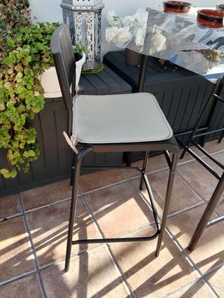 Mesa alta negra metal - exterior