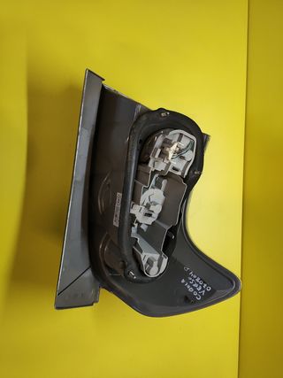 ✅PILOTO TRASERO DERECHO TOYOTA COROLLA VERSO R1