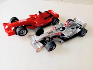 PAREJA DE COCHES PARA SCALEXTRIC COMPACT 1/43
